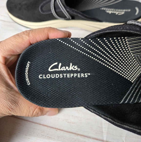 Cloudsteppers by Clarks Women Slip-On Shoes - Picture 6 of 7